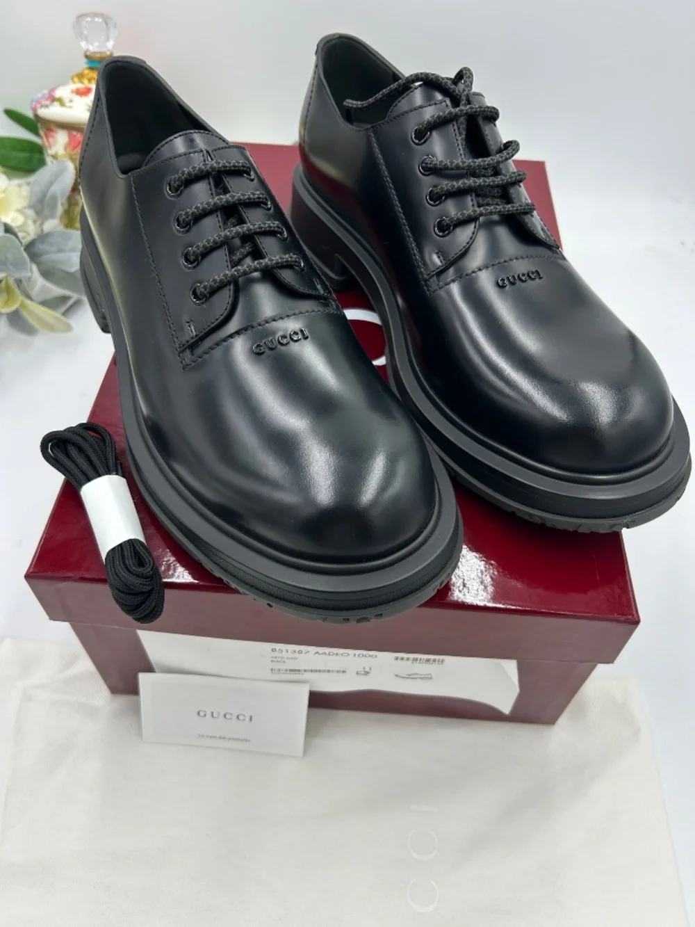 Men’s Gucci Leather Lace-Up Derby Shoes. Size 11 (fits 12 US.). Made in Italy.